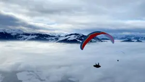 Hohe Salve Tirol Paragleiterflug